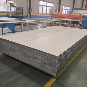 CFRT蒙皮增(zeng)強車廂(xiāng)闆複合(hé)闆